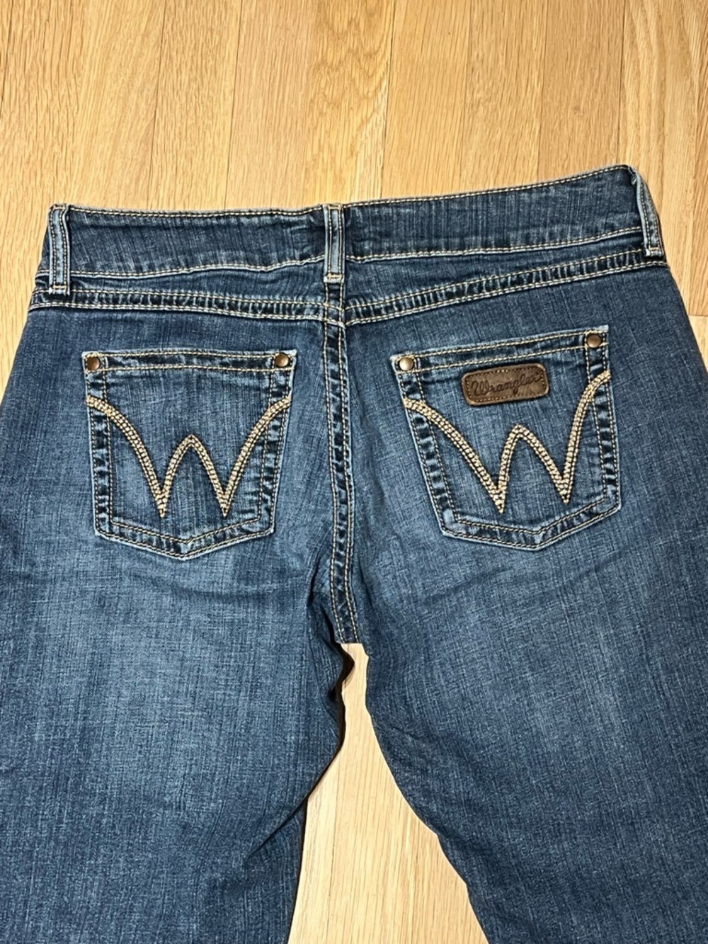 Wrangler Premium Patch Mae Jeans 5/6 x 32 Bootcut Pink Embroidery in Waistband